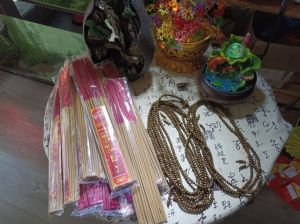 NHANG GỖ BÁCH XANH