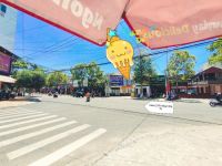 Đường vào shop Thác Trầm